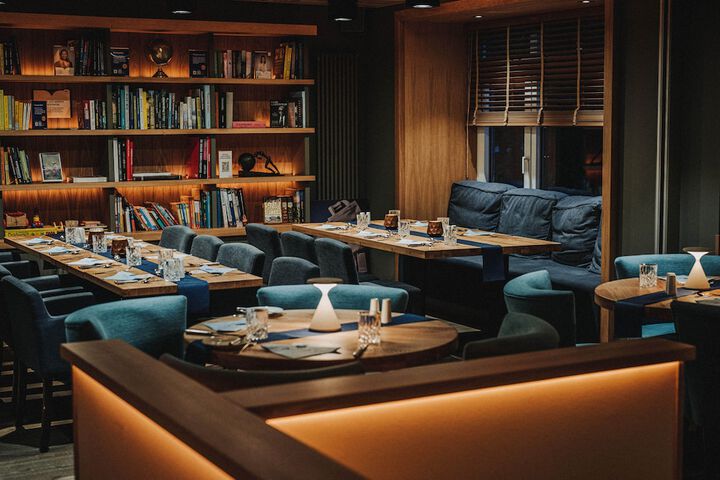 Dining 55 of 79