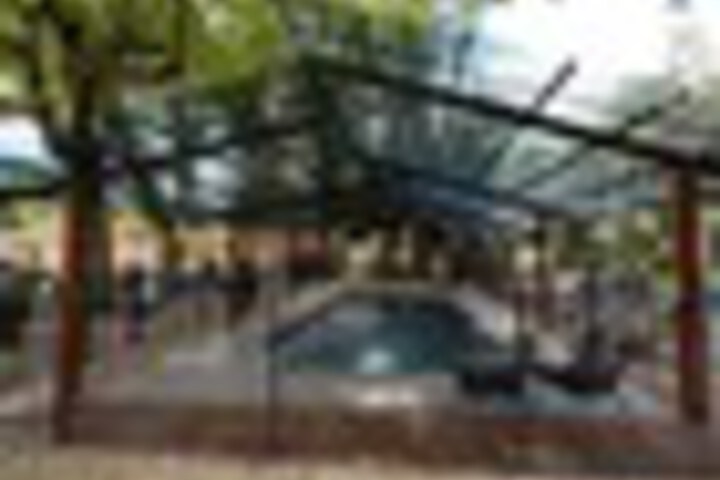 Pool 179 of 252