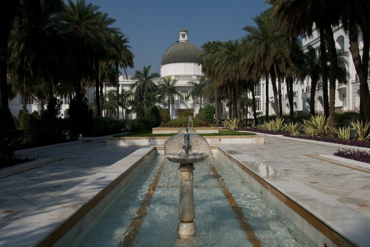 Hotel Exterior 64 of 65