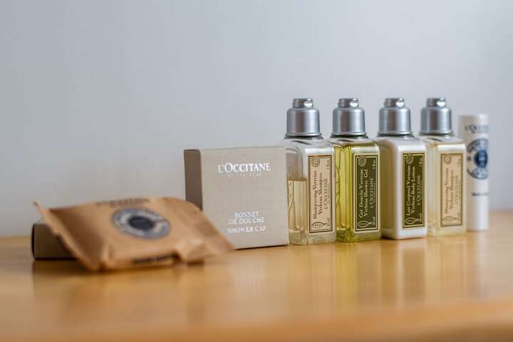 Bathroom amenities