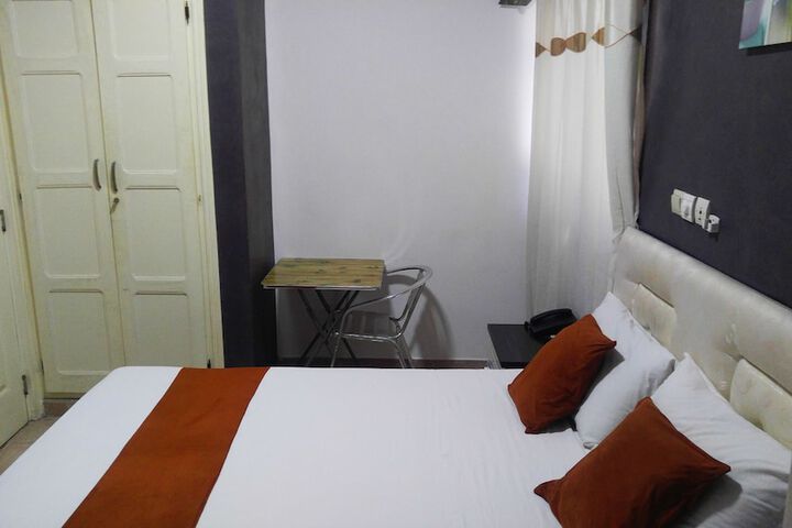 Room 15 of 137