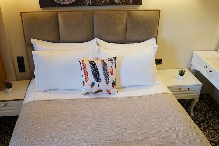 Room 3 of 50