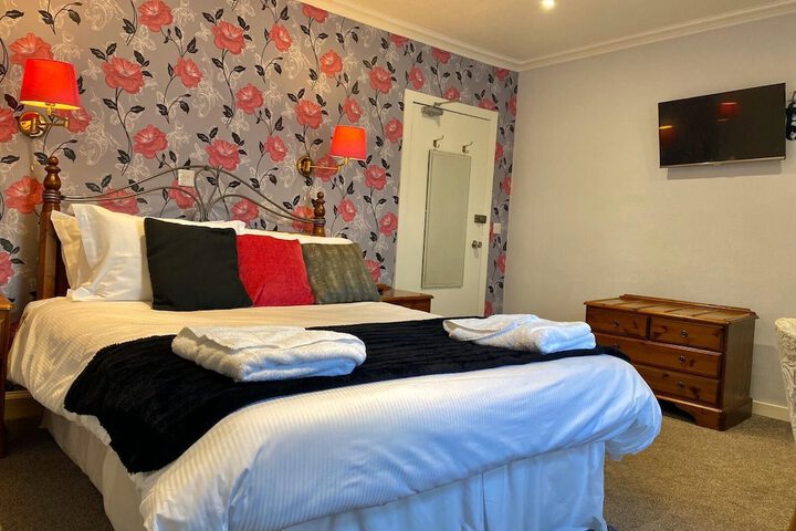Room 17 of 36