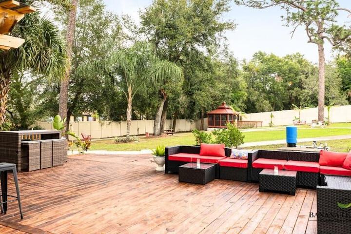 Sundeck 51 of 52