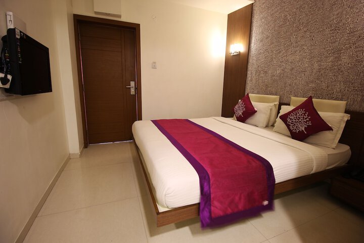 Room 5 of 36