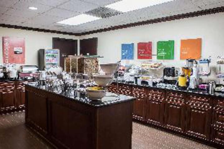 Breakfast/Coffee Service 16 of 23
