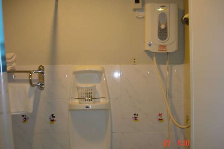 Room 62 of 84