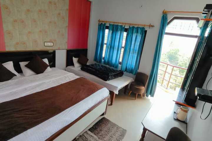 Room 7 of 14