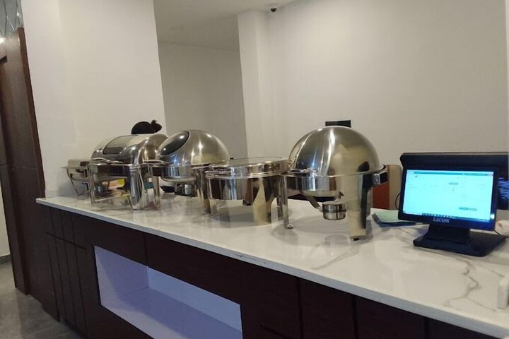 Breakfast/Coffee Service 34 of 69