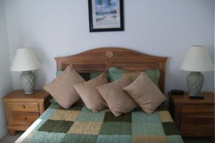 Room 6 of 32
