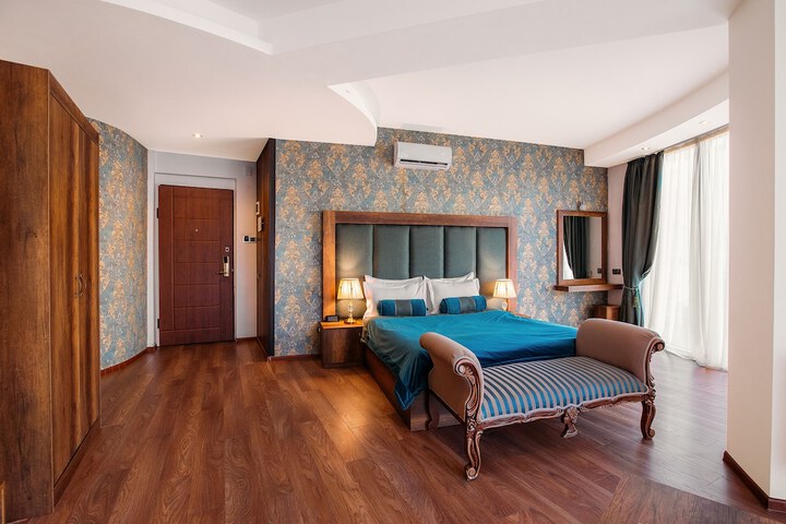 Room 20 of 64