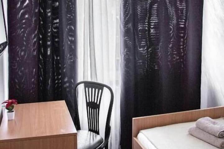 Room 63 of 96