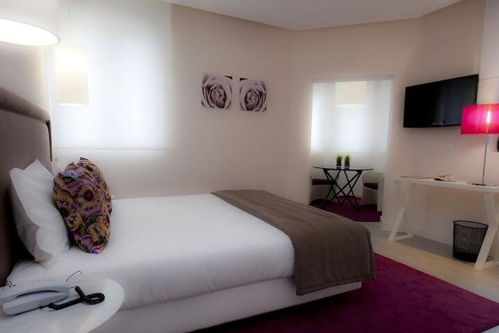 Room 4 of 35
