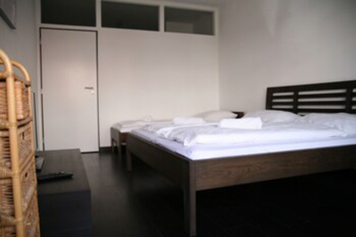 Room 226 of 275