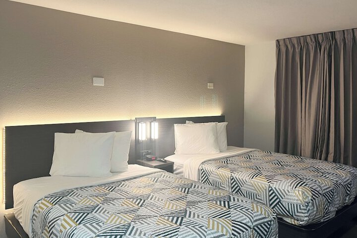 Room 5 of 22