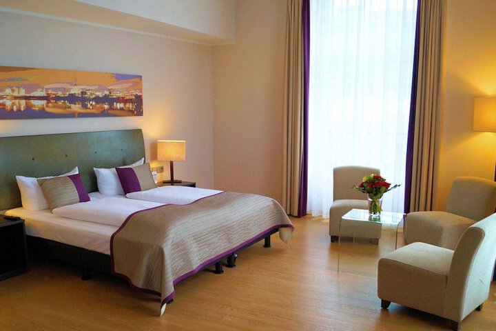 Room 20 of 42