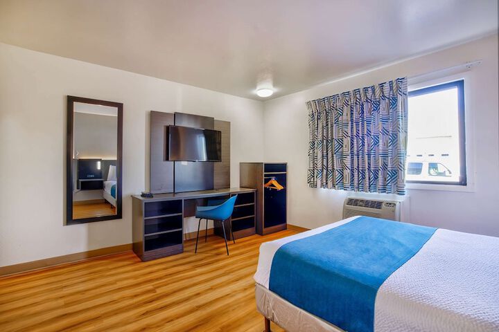 Room 42 of 56