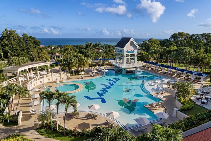 Pool 67 of 121