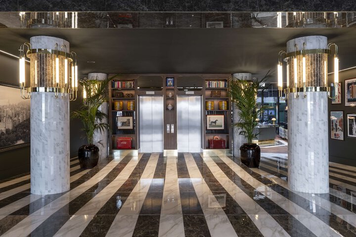 Hotel Interior 6 of 79