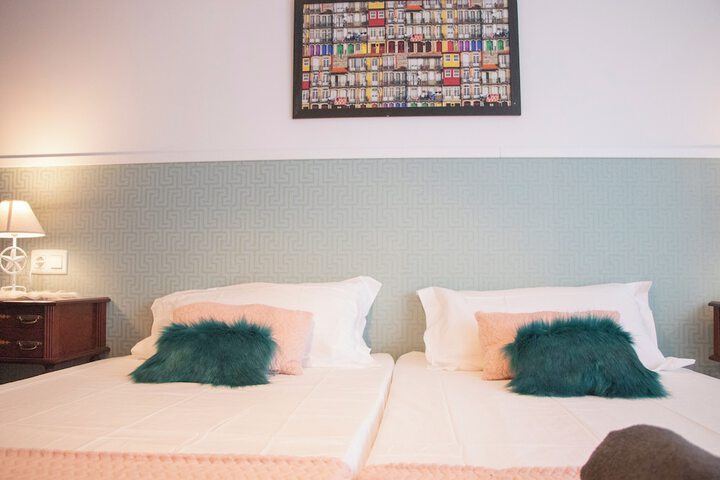 Room 77 of 177