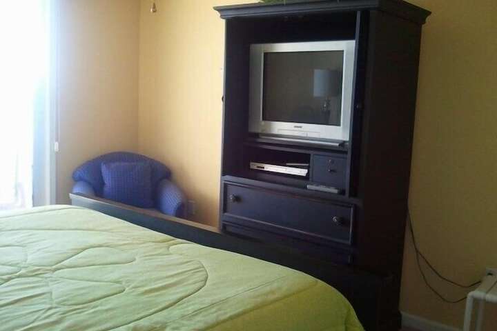 Room 6 of 89