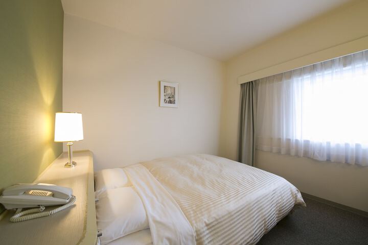 Room 11 of 51