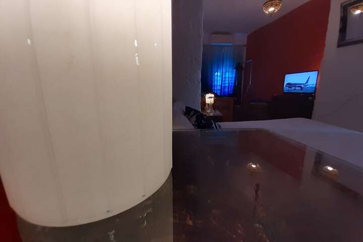 Room 26 of 65