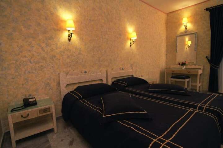 Room 6 of 50