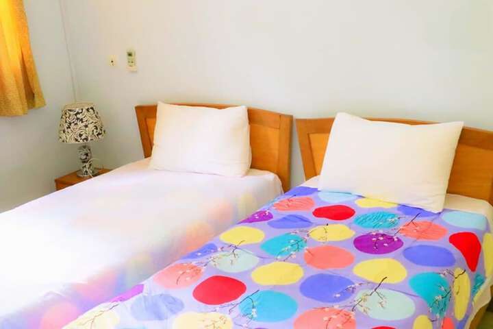 Room 3 of 23