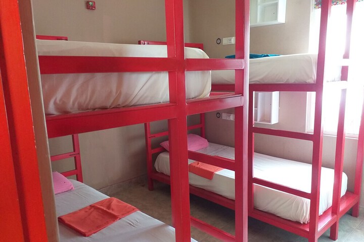 Room 12 of 31