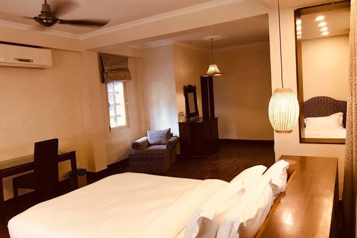 Room 35 of 130