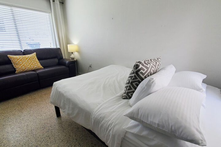 Room 42 of 236