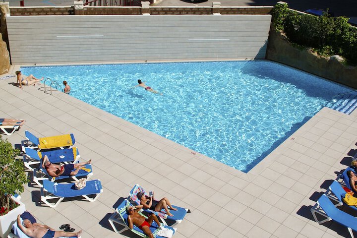 Pool Hotel