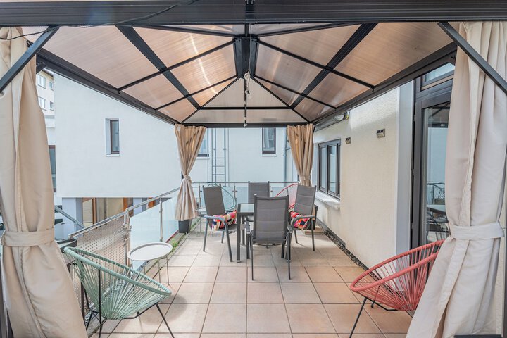 Terrace/Patio 11 of 24
