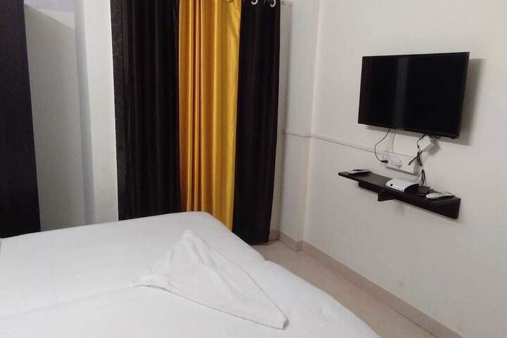 Room 17 of 23
