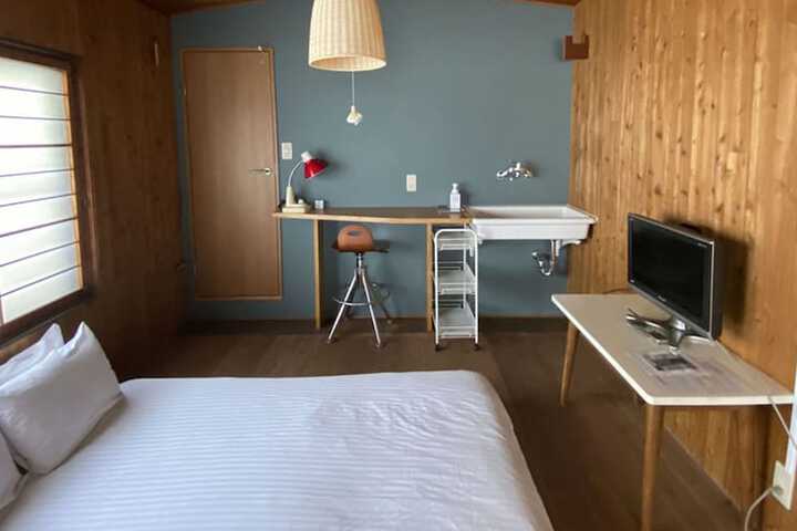 Room 25 of 101