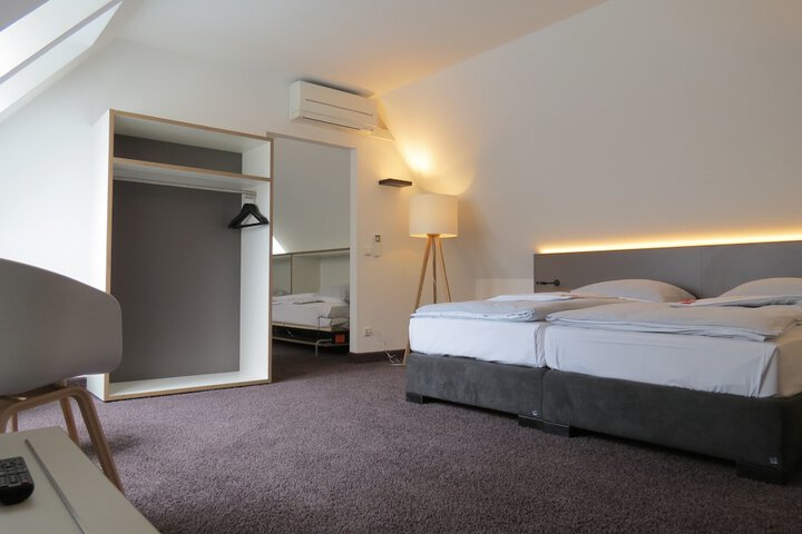 Room 55 of 125