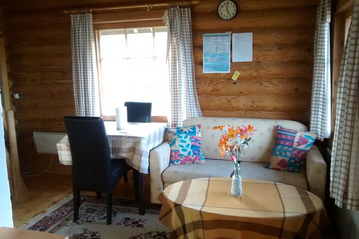 Room 4 of 48
