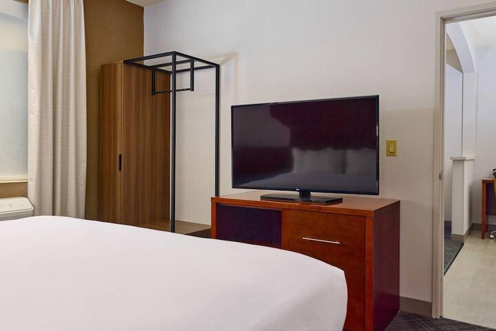 Room 40 of 91