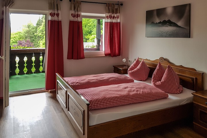 Room 3 of 50