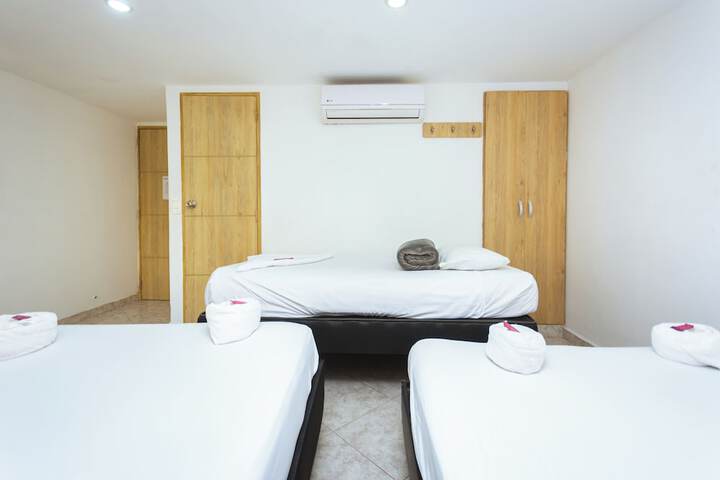 Room 28 of 69