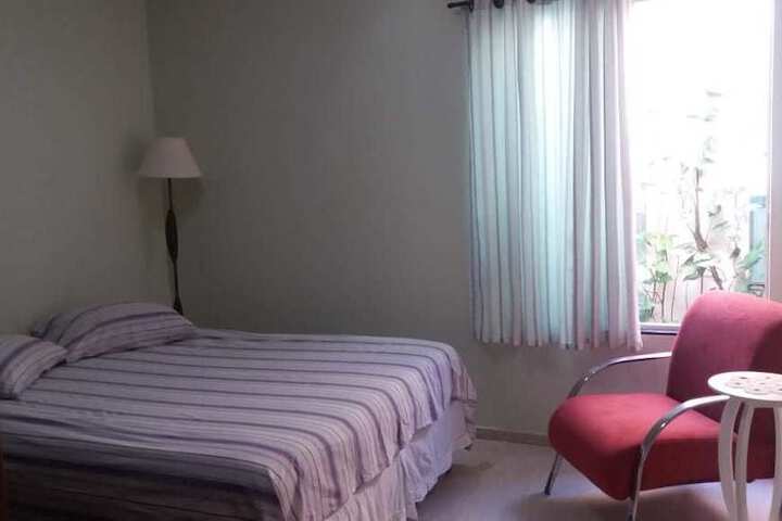 Room 3 of 9