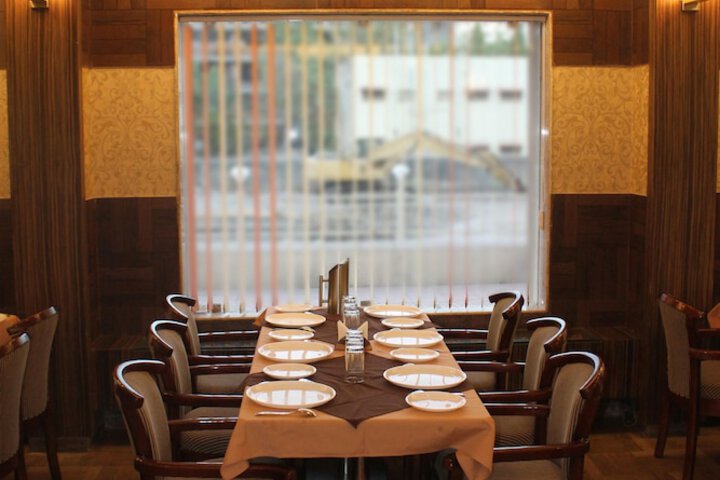 Dining 47 of 64