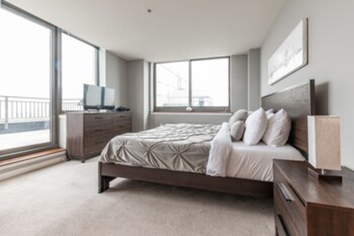 Room 164 of 246