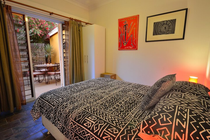 Room 6 of 87