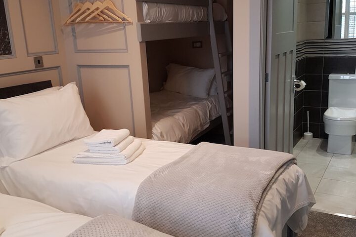 Room 8 of 54