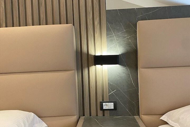 Room 49 of 132