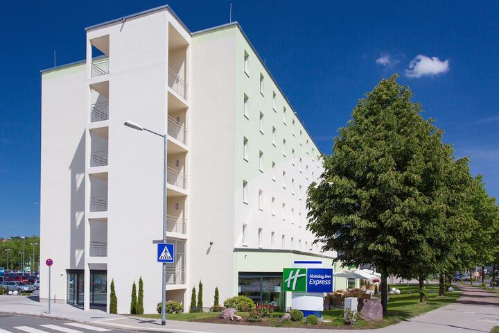 Hotel 66 of 76