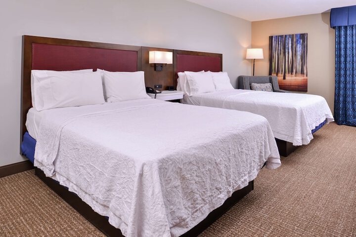 2 Queen Beds Special Interior Entrance (8 of 27)