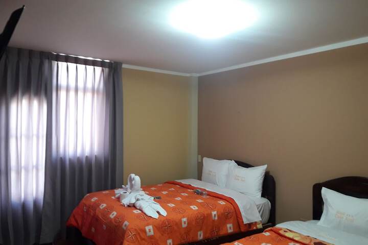 Room 4 of 17
